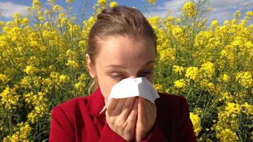 woman-with-allergy