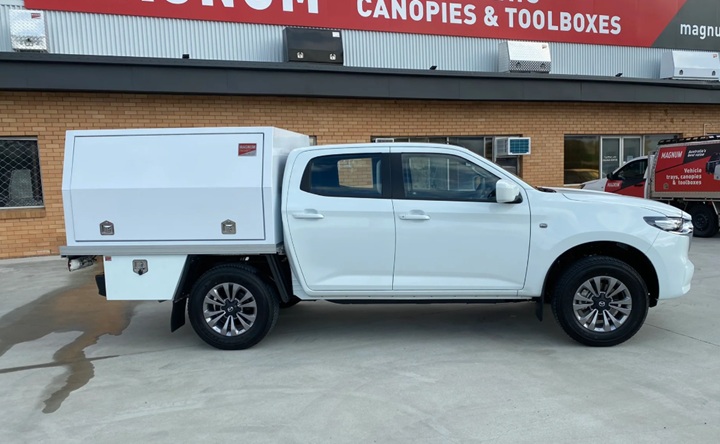 white dual-cab ute canopy from Magnum MFG