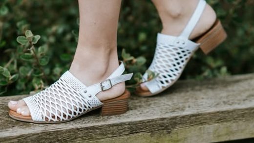 Cabello Alaca white shoes