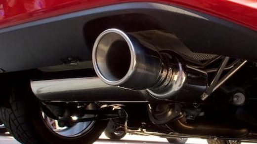 UNIVERSAL MUFFLERS & HOTDOGS